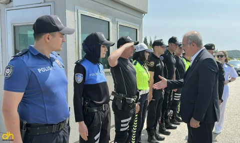 Vali Toraman, emniyet personeliyle bayramlaştı