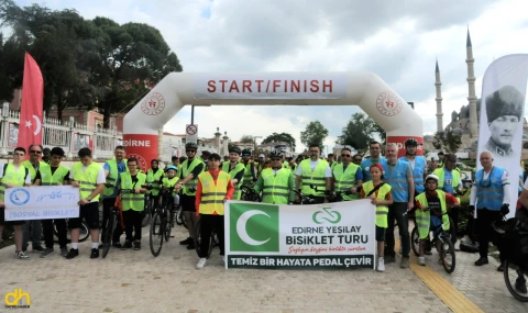 Yeşilay’ın geleneksel bisiklet turunda, 200 gönüllü pedal çevirdi
