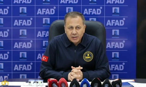 Bakan Yerlikaya, "Çanakkale’deki yangında 1000 hektar alan zarar gördü"