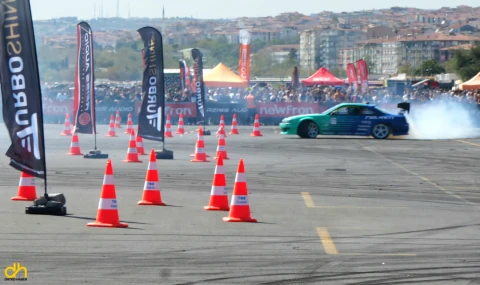 Drift araçları ilgiyle izlendi