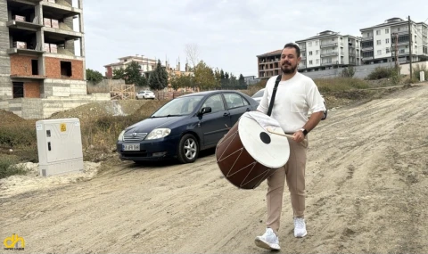Bozuk yola davul eşliğinde manili tepki