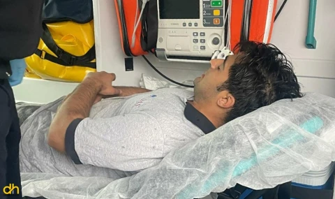 Çanakkale Boğazı’nda balıkçılar tarafından denizde çırpınırken bulunan 1 kişi kurtarıldı