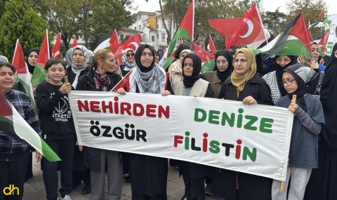 Küresel Sumud Filosu’na destek eylemi