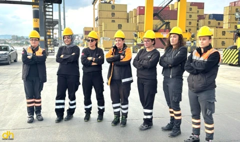 Limanın yükünü kadınlar çekiyor