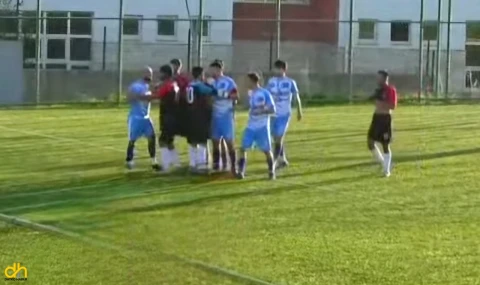 Amatör maçta arbede çıktı; maç tatil edildi