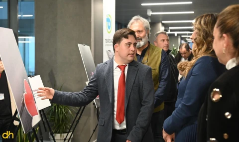 Down sendromlu fotoğraf sanatçısından anlamlı sergi