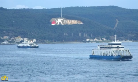 Gökçeada ve Bozcaada feribot seferlerine ‘fırtına’ engeli