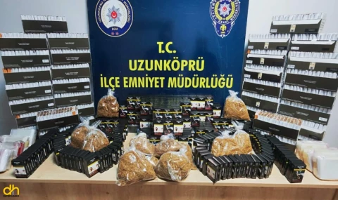 İş yerinde çok sayıda kaçak sigara ve makaron ele geçirildi