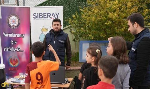 Tekirdağ polisi, Çorlu’da, öğrenci ve velilerle buluştu