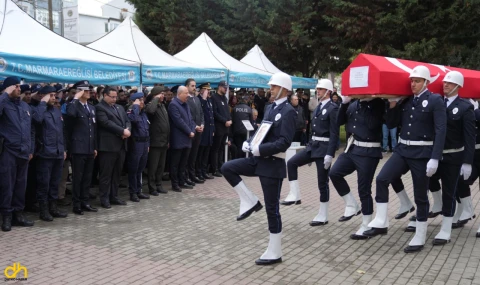 Hayatını kaybeden polis memuru son yolculuğuna uğurlandı