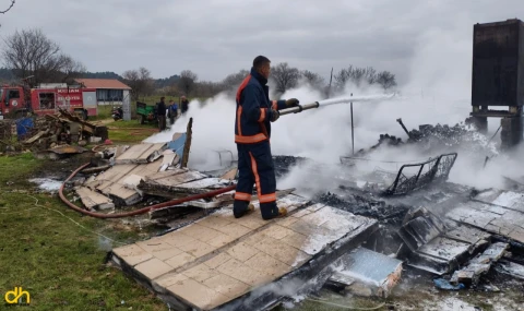 İki ayrı köyde çıkan yangında 2 ev kullanılamaz hale geldi