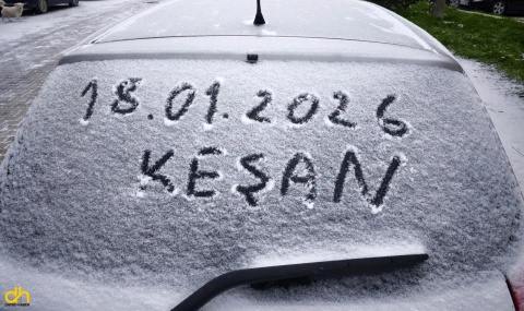 Kar yağışının ardından kent beyaza büründü