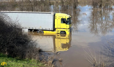 3 gün mahsur kalan Bulgar TIR şoförü, Çorlu’daki arkadaşından yardım istedi