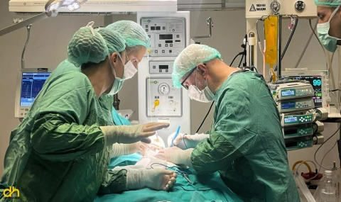 458 gramlık prematüre bebeğin kalp damarı, ameliyatla kapatıldı