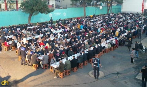 Halk sofraları ramazan coşkusunu mahalleden mahalleye taşıyor