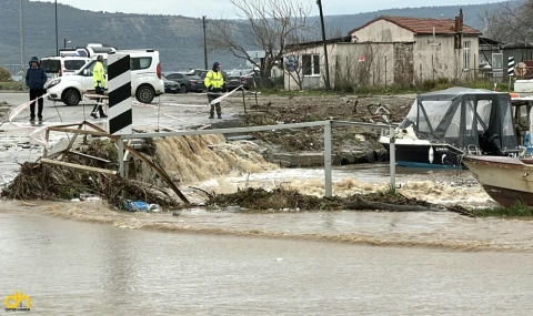 Kepez Çayı yine taştı