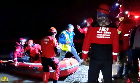 Seddede mahsur kalan iki işçi kurtarıldı