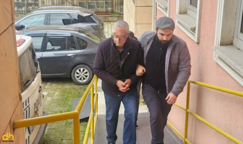 Tartıştığı oğlunu bıçaklayarak öldürdü