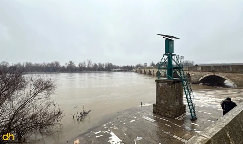 Turuncu alarm verilen Meriç Nehri’nde debi düşüşe geçti