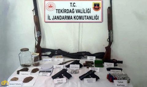Çiftlik evinde silah, sahte içki ve uyuşturucu ele geçirildi