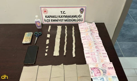 Uyuşturucu satıcısı suçüstü yakalandı