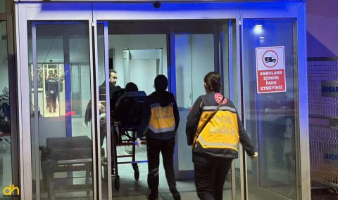 Bıçaklı kavgada 1 kişi yaralandı