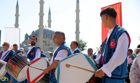 Kırkpınar Yağlı Güreşleri, davul-zurna davetiyle başladı