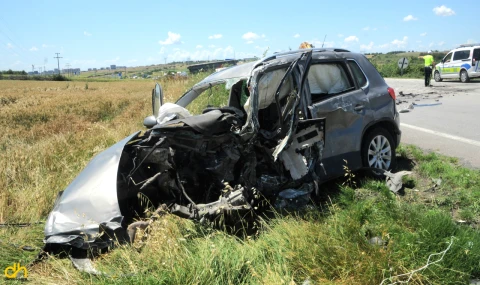 TIR’la çarpışan otomobilin sürücüsü ağır yaralandı