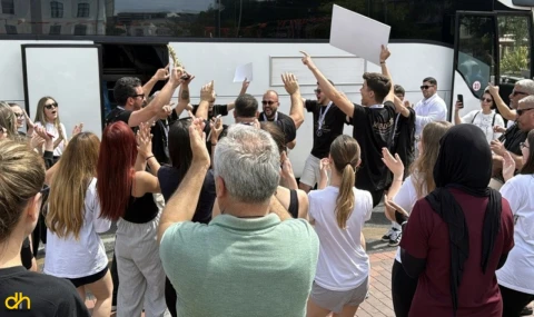 Türkiye Şampiyonu olan halk oyunları ekibine coşkulu karşılama