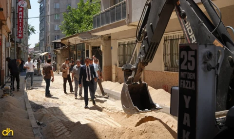 Başkan Sarıkurt, Kemalettin Mahallesi’ndeki yol çalışmalarını inceledi