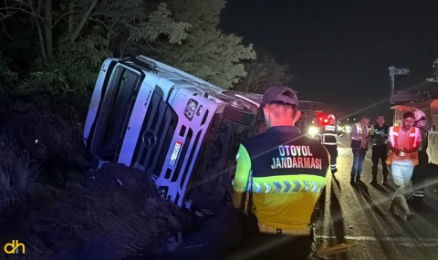 Devrilen TIR’ın sürücüsü yaşamını yitirdi